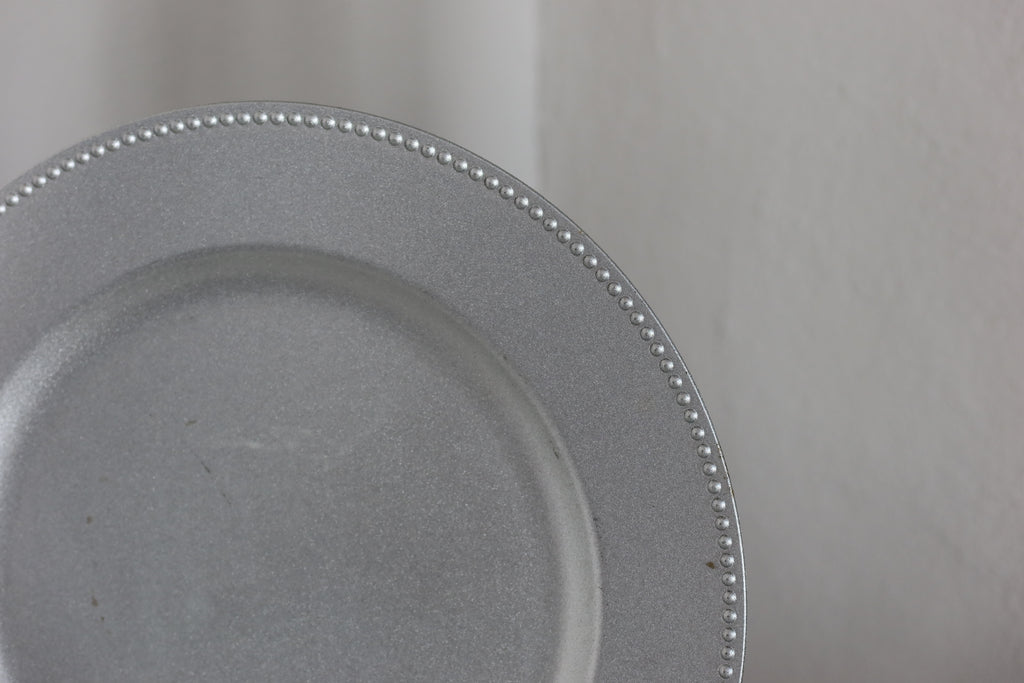 Plato base plateado